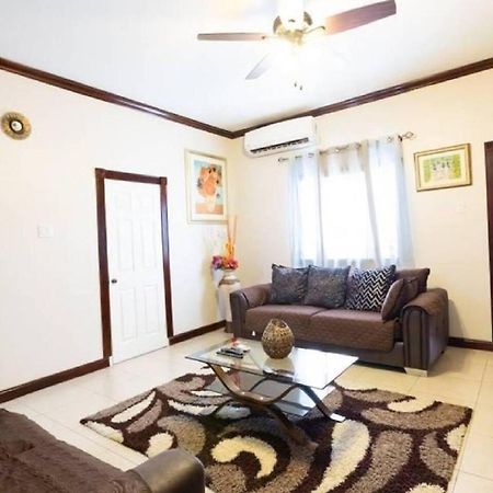 Lovely 2-Bed Apartment In The New Kingston Area エクステリア 写真