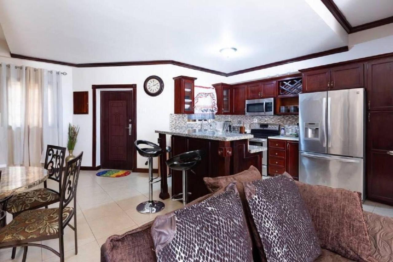 Lovely 2-Bed Apartment In The New Kingston Area エクステリア 写真
