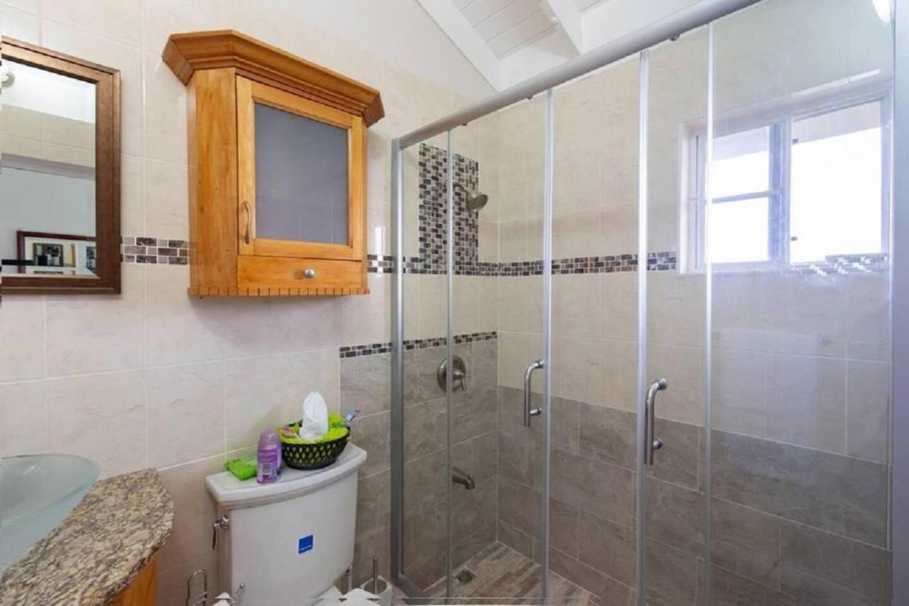 Lovely 2-Bed Apartment In The New Kingston Area エクステリア 写真