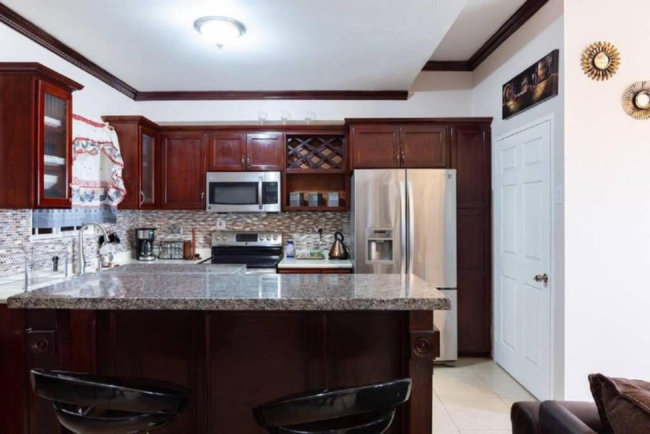 Lovely 2-Bed Apartment In The New Kingston Area エクステリア 写真